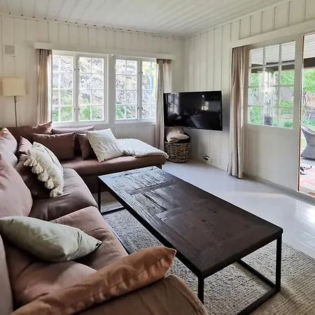 Holiday home Family With Sea View And Playful Garden
