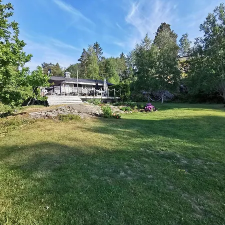 Family With Sea View And Playful Garden Holiday home