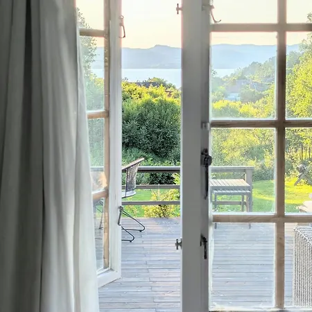 Family With Sea View And Playful Garden Soon